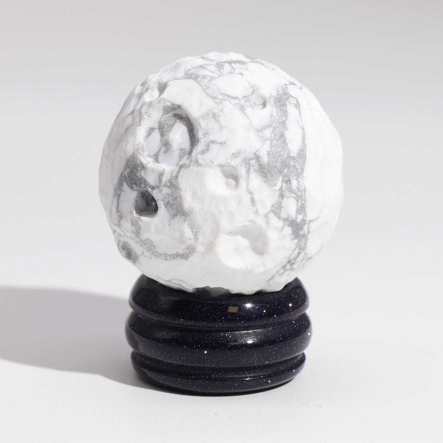 Planeta Luna Howlite Blanco
